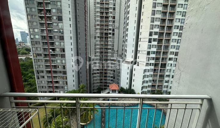 Bebas Banjir, Apartemen, Dekat Pusat Perbelanjaan, Siap Huni