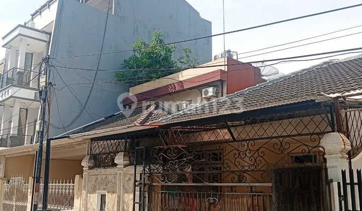 Dijual Rumah Muara Karang Blok 5 Hadap Selatan 1 Lt 3 Kt 1 Km