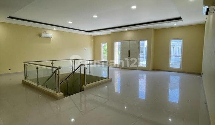 Dijual Rumah Baru Gress di Pakuwon City, Siap Huni!