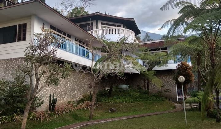 Dijual Vila Mewah di Tretes - View Spektakuler