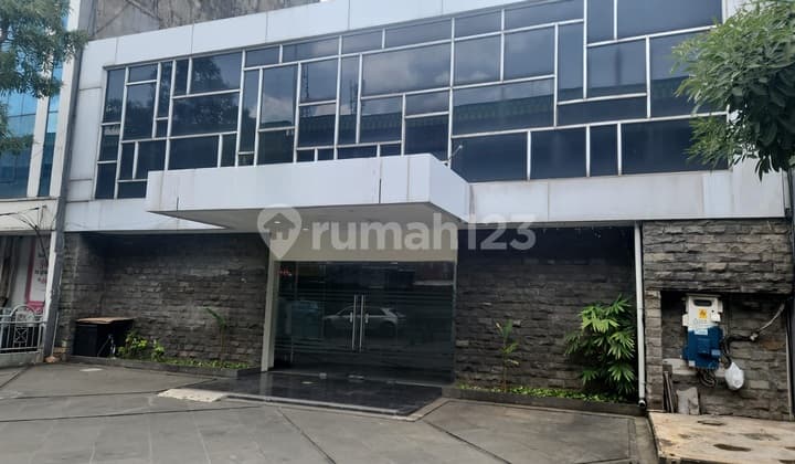 Disewakan Ruang Usaha 2 Lantai di Kebayoran Baru (Jp&Cm)