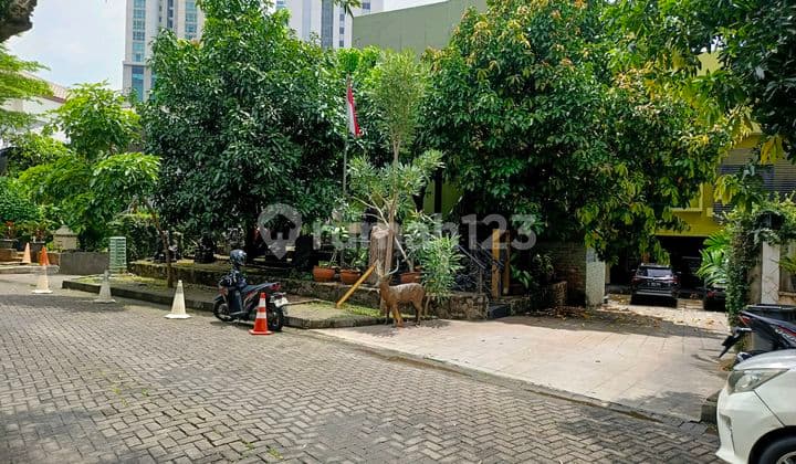 Rumah Dijual Cepat di Kemang Jaya ( Ww/Lp)