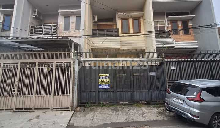 Frans Cen-For Sale Semi-Shophouse in Duri Kepa..Excellent..Rarely Available..Main Road Land Size 5x15/2.5 Floors