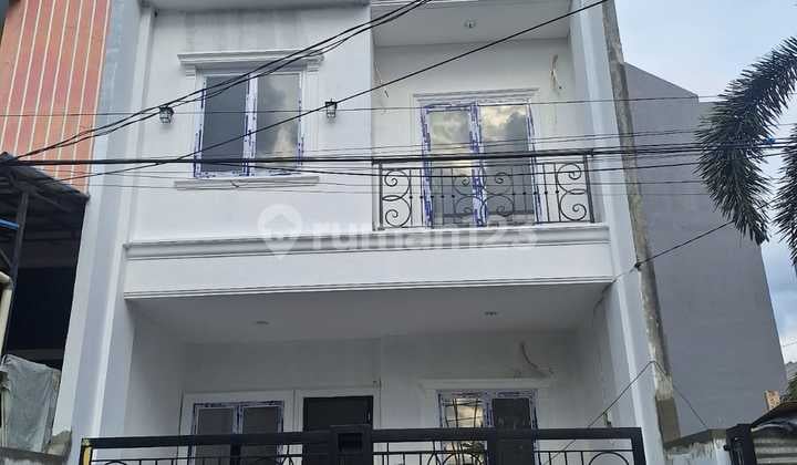 Frans Cen-Rumah Dijual di Duri Kepa.jarang Ada.bagus Wow.lux.baru LT: 6X13m2