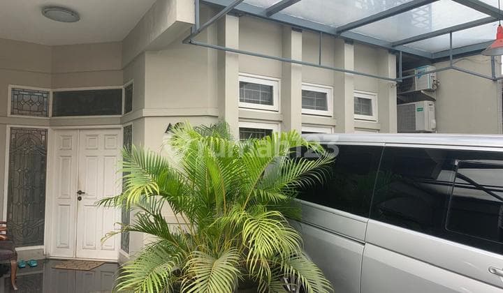 Rumah Siap Huni Semifurnished Bagus SHM di Sektor 3 - Bintaro