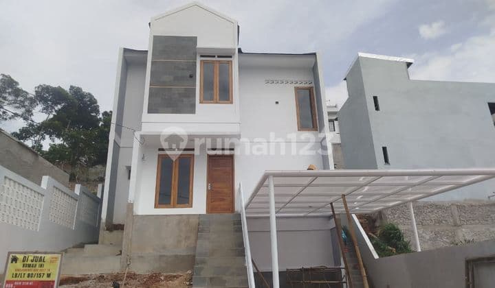 Rumah Luxurydaerah Cileunyi Bebas Banjir
