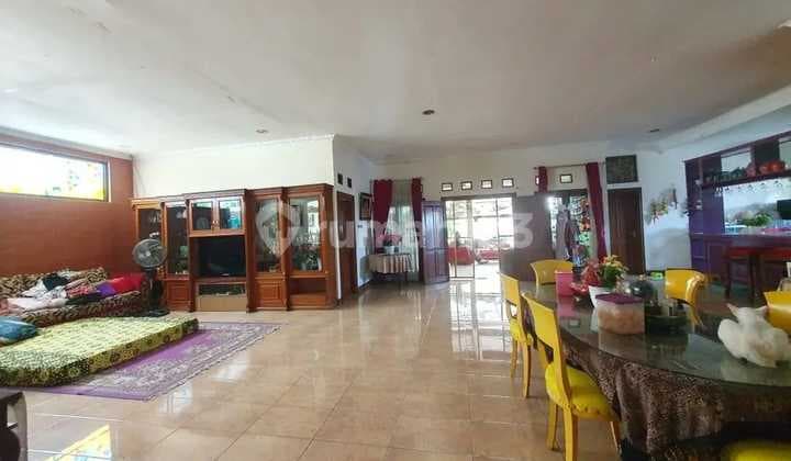 Dijual Murah Rumah Luas Pinggir Jalan Layungsari Strategis