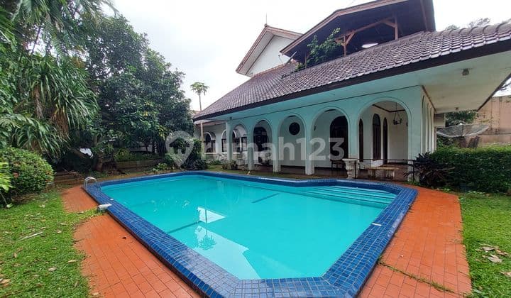 Luxury Corner House Commercial Area Lebak Bulus Roadside