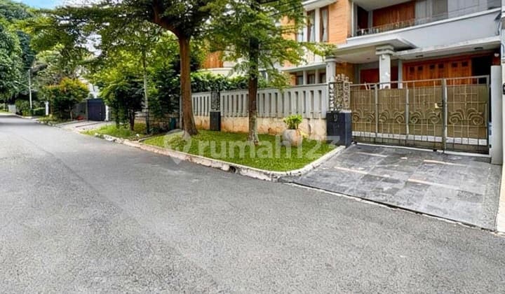 Rumah di Sewa di Pondok Indah