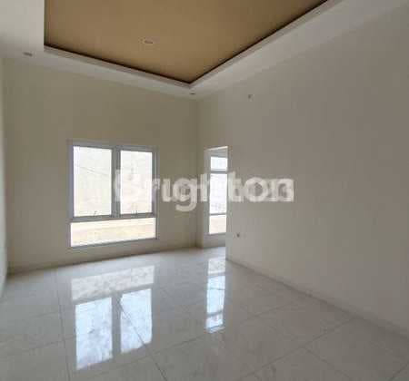 Dijual Rumah 2 Lantai Minimalis Strategis Surabaya Timur Dibawah 1M