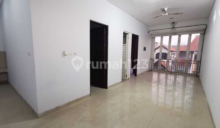 Surabaya East 2.5-Story Shophouse, Strategic Location, Wide Road