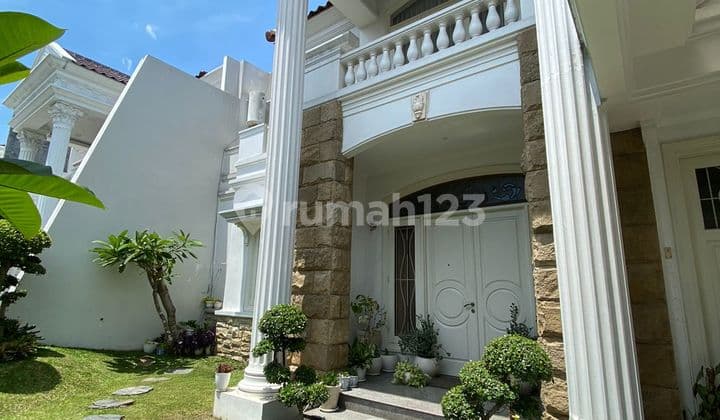 For Sale 2-Storey Luxury House Freehold Ready to Occupy West Surabaya