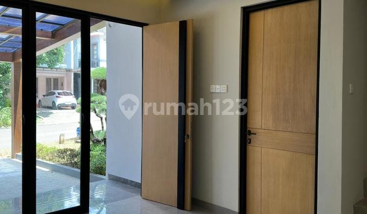 Rumah dengan Suasana Asri di Kota Wisata Cibubur
