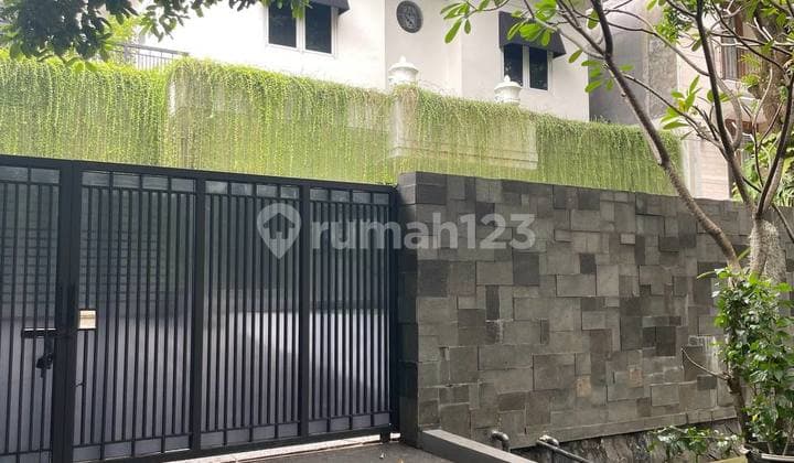 Dijual Rumah Tirtayasa Kebayoran Baru Jaksel