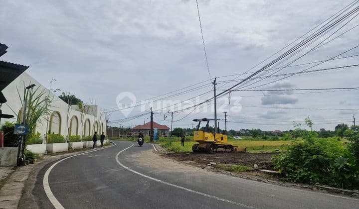Prime Land on Godean Main Roadside, Ideal for Building Exclusive Villas & Boarding Houses
