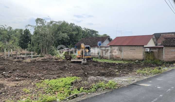 SHM Land 10 Minutes to UGM, Suitable for Building Residences