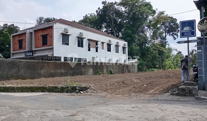 SHM Land Parcel 200 M², 800 Meters from UII Campus