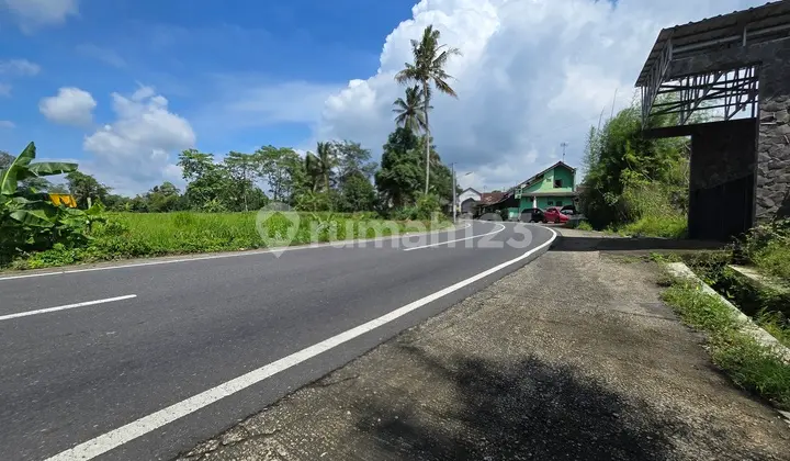 Tanah Tepi Jalan Raya, Cocok Investasi, 5 Menit Kampus Uii