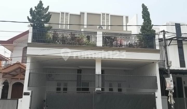 Rumah Bagus 2 Lantai di Perumahan Jakapermai Bekasi Kota