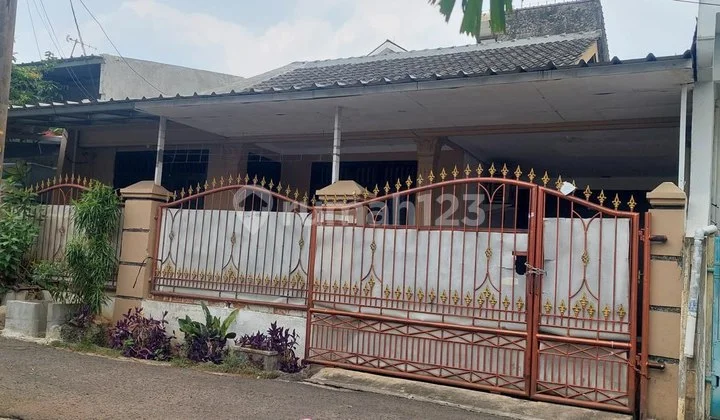 Rumah 1 ½ Lantai di Pondok Kopi Jakarta Timur