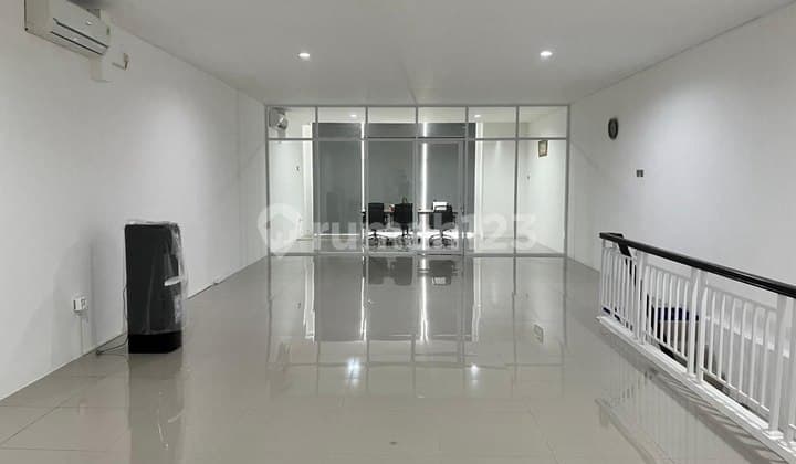 Gudang 2 Lantai di Bizpark 3 Kranji Bekasi