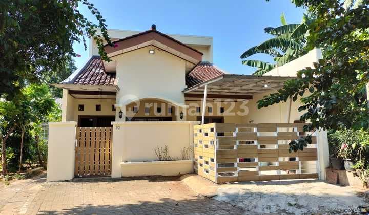 Rumah di Jaticempaka Jatiwaringin Pondok Gede