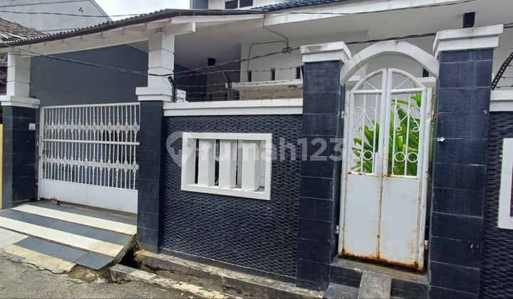 A 1 ½-story house in Pondok Cipta Bintara, West Bekasi