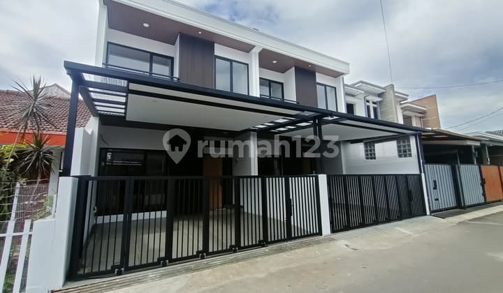 Rumah Mewah2 Lantai Siap Huni di Bkr Pusat Kota Bandung 2 M An