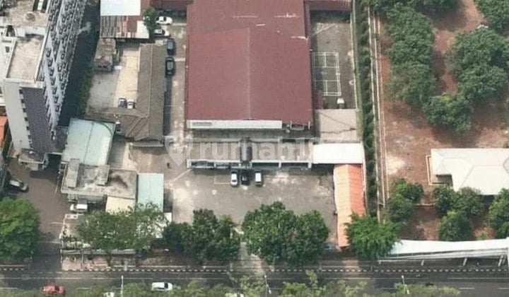 Dijual: Lahan Premium & Aset Komersial 4.972 M² di Jl. Pramuka Raya - Zonasi Ungu K2, Strategis untuk Proyek Skala Besar!