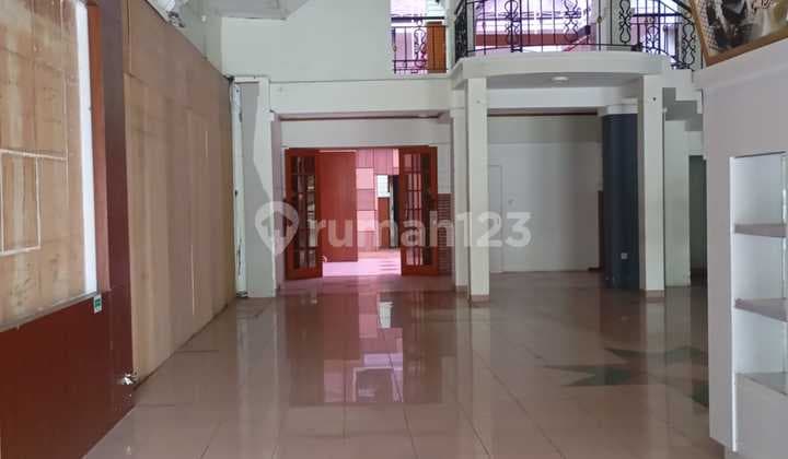 Lokasi Terbaik!!Gedung Ruang Usaha Riau Strategis