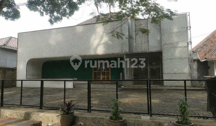 Sewa Dago Kantor Ruang Tempat Usaha