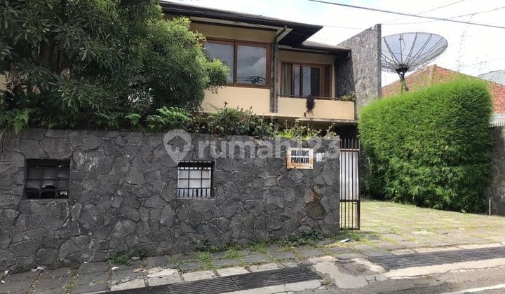 Best Location!!! Exclusive Luxury House with 6 Bedrooms+6