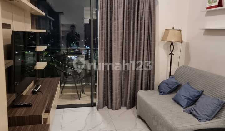 Apartemen Full Furnished 2 Kamar Dekat Aeon Mall di BSD Tangsel