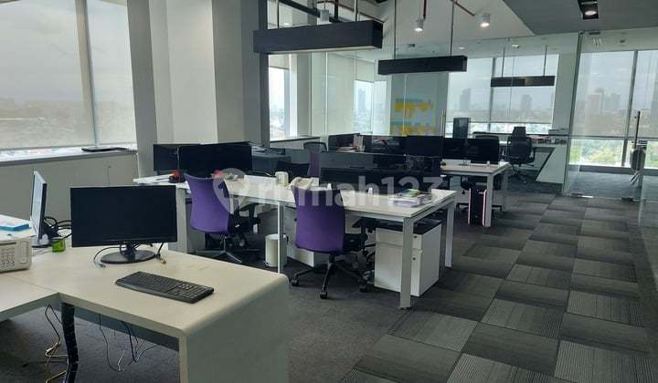 Kantor Siap Pakai Semi Furnished Sebelah Mal Kota Casablanka