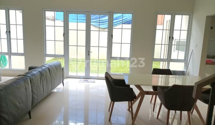 Rumah SHM Semi Furnished bisa Nego Hadap Utara di Gading Serpong