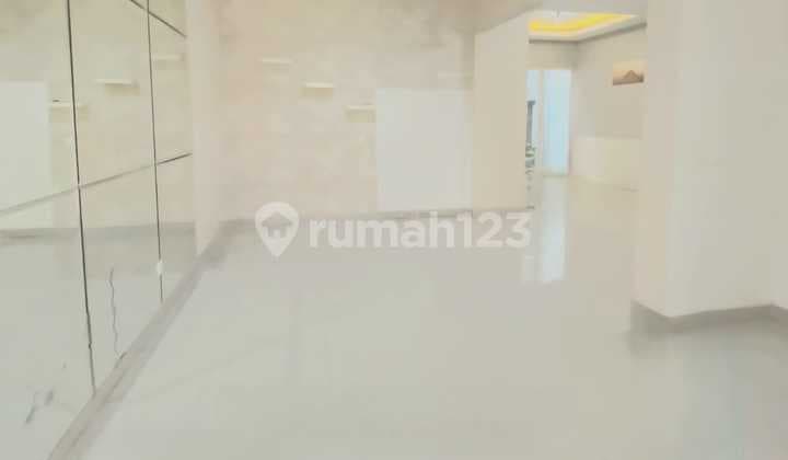 Rumah Semi Furnished SHM 2 Lantai Dekat Pintu Tol di BSD Tangsel