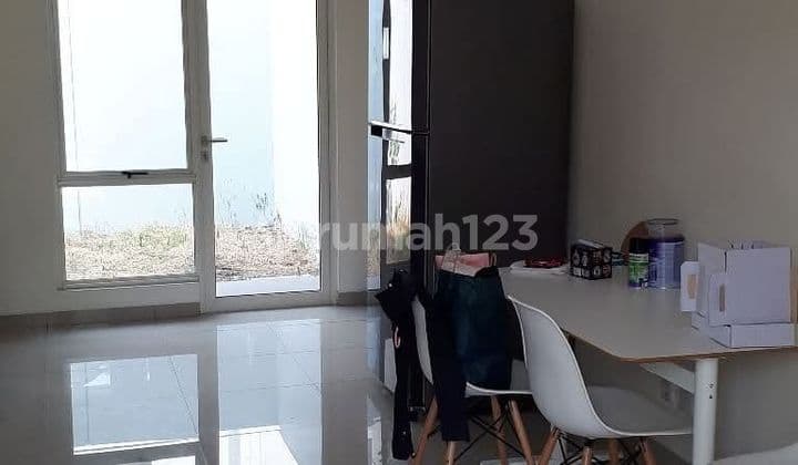 Rumah 2 Lantai Hadap Timur Laut SHM Bebas Banjir di Alam Sutera