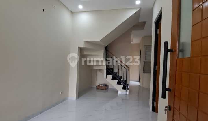 Brand New 2-Storey Building House SHM Semi Furnished in BSD