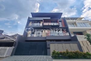 Brand New House Puri Indah 3 Lantai + Rooftop dengan Private Lift