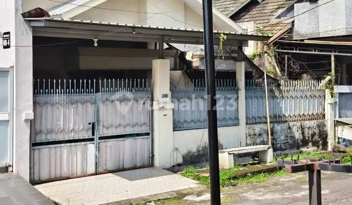 Dijual Rumah Secound Terawat Pondok Tjandra Dijual Rumah Secound Terawat Pondok Tjandra