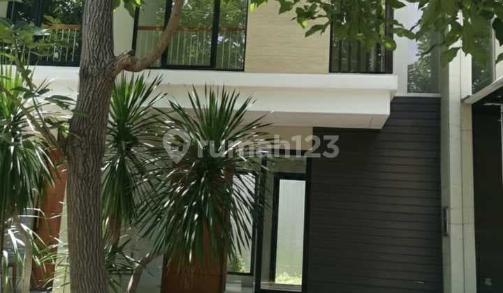 Dijual Rumah 2 Lantai Baru di Northwest Citraland, Surabaya
