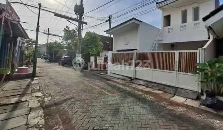 For Sale, Active Boarding House, Gubeng Kertajaya Location.