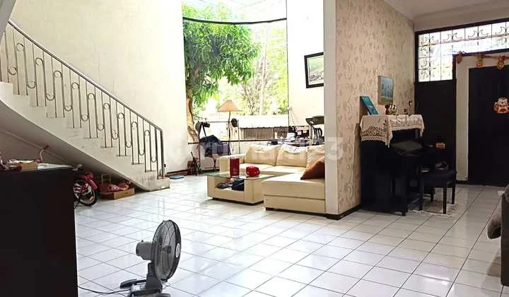 Dijual Rumah 2 Lantai di Jl. Raya Saronojiwo, Surabaya Dijual Rumah 2 Lantai di Jl. Raya Saronojiwo, Surabaya