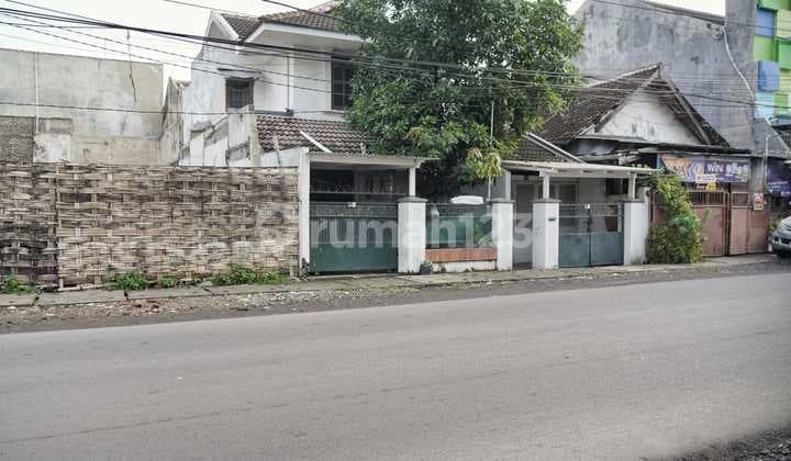 Dijual Rumah 2 Lantai di Dukuh Kupang Surabaya