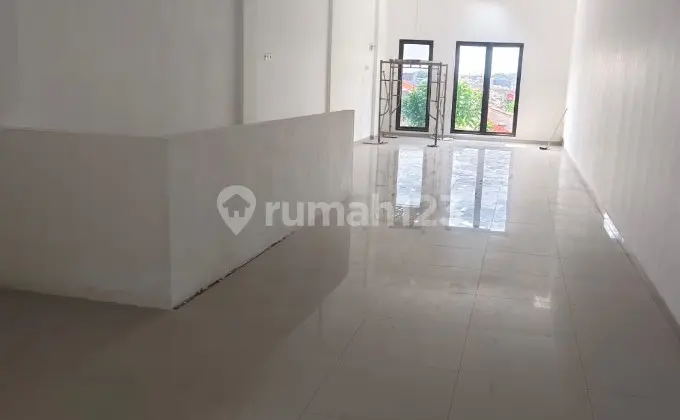 New Premium Shophouse Tambaksari