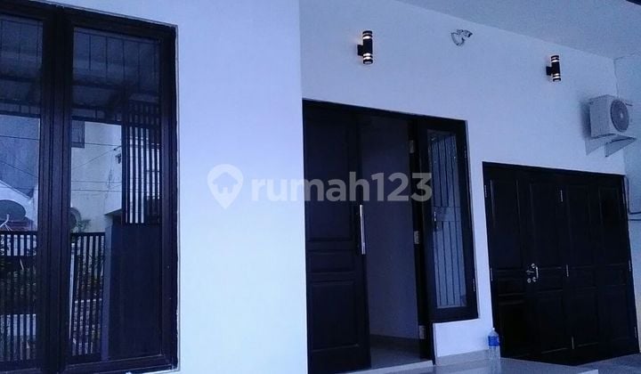 Rumah 2 Lantai,Klampis.strategis.siaphuni