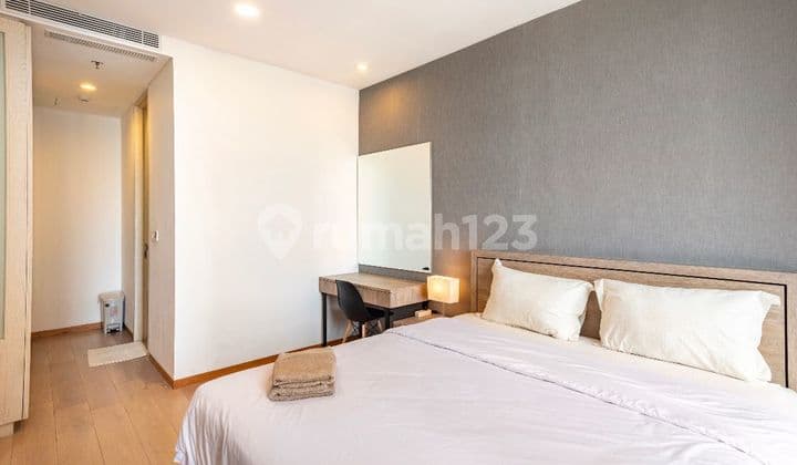 Modern 2Br Apartment Izzara For Rent - Strategic Location In Cilandak
