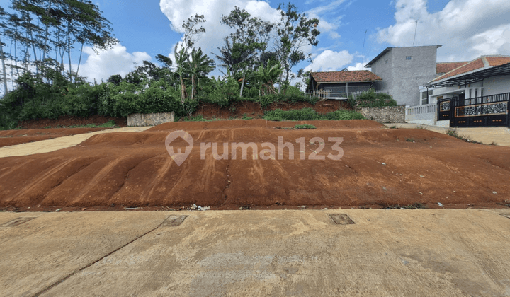 Flood-Free and Strategic Land Plot in Cileunyi