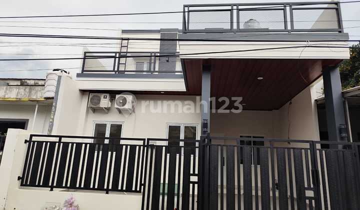 Dijual Rumah 2 Lantai Siap Huni SHM di Regensi Melati Mas