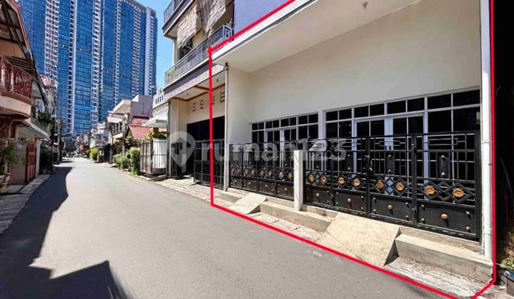 Jual Rumah 2 Lantai di Jakarta Selatan Siap Huni bisa KPR